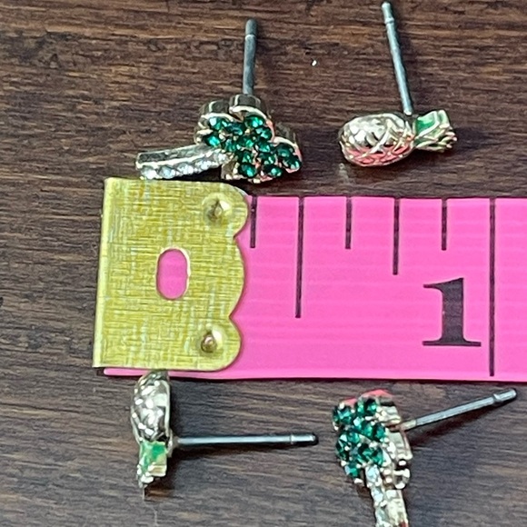 4 earrings/2 pair tropical Earrings - Picture 2 of 6